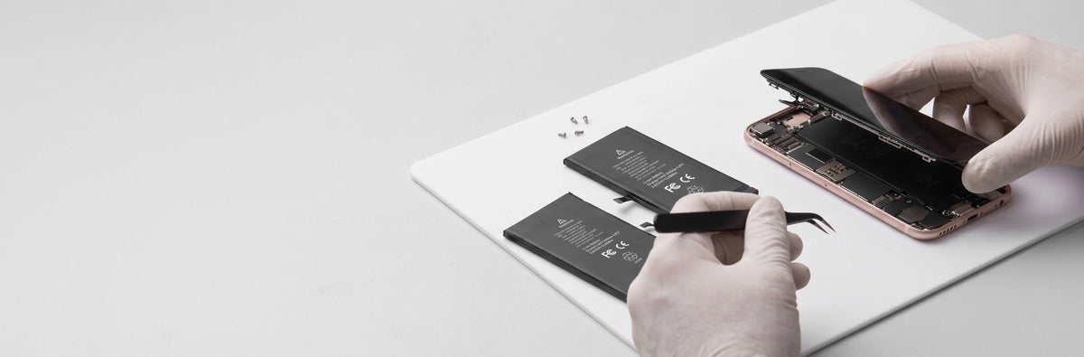 Réparation d’un téléphone avec écran et batteries de remplacement Celltro